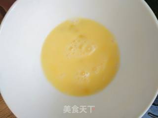 韭苔炒鸡蛋的做法步骤：2