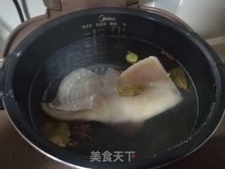 搅拌猪耳朵的做法步骤：3