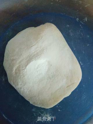 酵母版的小油饼的做法步骤：3