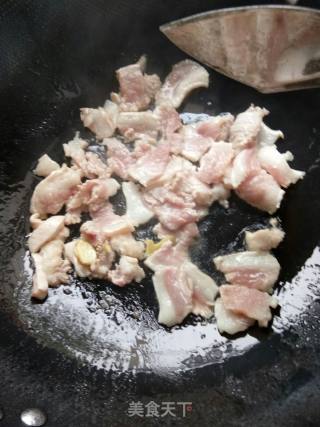 五花肉煸藕尖的做法步骤：3