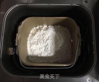 葡萄干吐司的做法步骤：1