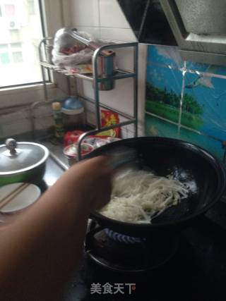 萝卜汤的做法步骤：2