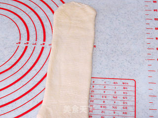 云朵般柔软滴【牛奶面包卷】的做法步骤：9