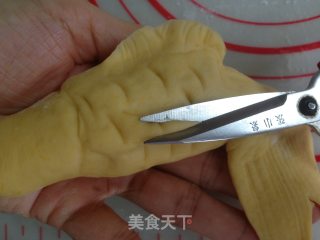 香肠锦鲤包的做法步骤：19