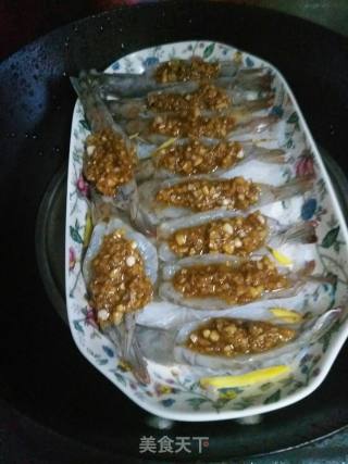 蒜蓉蒸虾的做法步骤：8