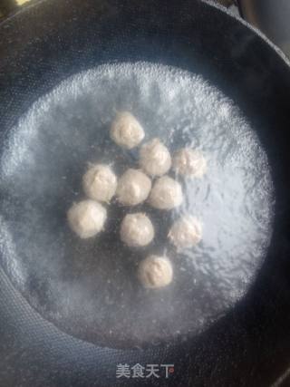 牛丸粉丝汤的做法步骤：2