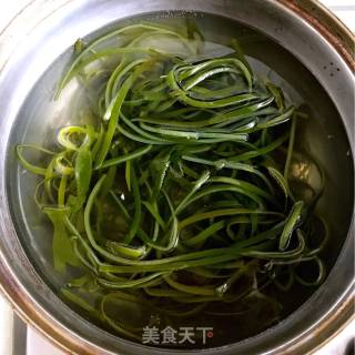 凉拌海带丝的做法步骤：1