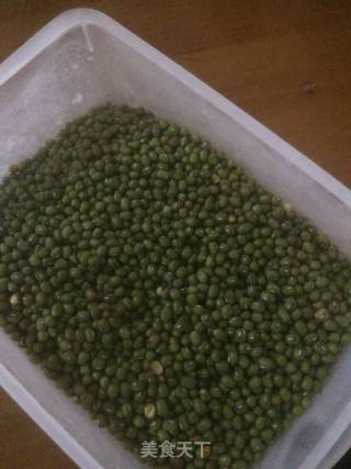 绿豆海带汤的做法步骤：1