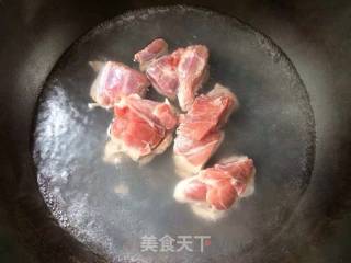 苹果梨汤的做法步骤：2