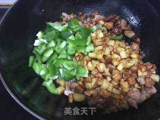 炒鸡腿肉的做法步骤：10