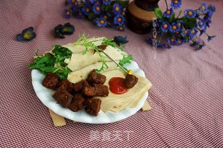 酱鸭脖豆腐卷菜口口香的做法步骤：9