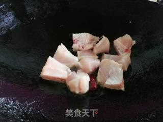 红烧鱼块的做法步骤：3