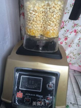 鲜玉米饼的做法步骤：2