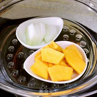 宝宝辅食:爽脆双瓜泥的做法步骤：2