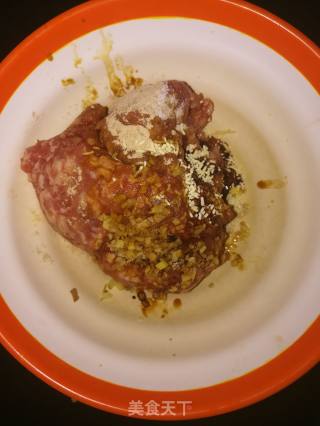 冬瓜肉圆汤的做法步骤：2
