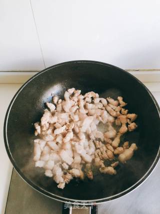 台式卤肉饭的做法步骤：1
