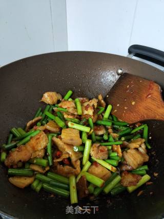 蒜苔小炒肉的做法步骤：6