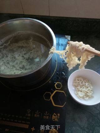 酱汁卤肉面的做法步骤：7