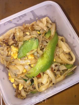 鸡蛋辣椒炒河粉的做法步骤：7
