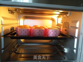 蜂蜜纸杯蛋糕的做法步骤：11
