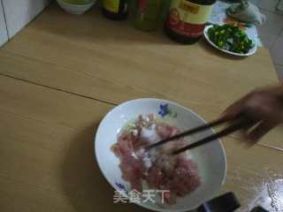 磨菇肉片汤的做法步骤：2