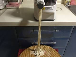 茄汁牛肉酱拌面的做法步骤：3
