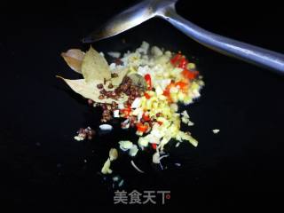 辣酒煮花螺的做法步骤：4