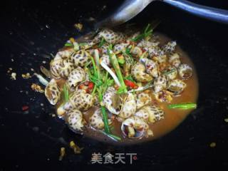 辣酒煮花螺的做法步骤：12