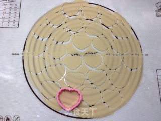 苏打棉花糖夹心饼干的做法步骤：11