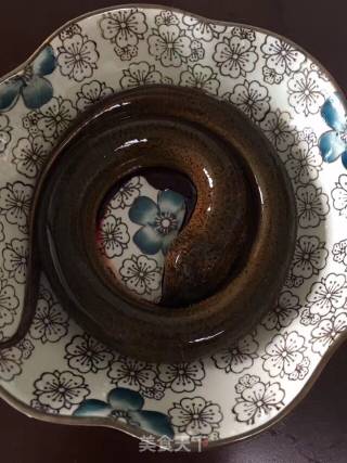 宝宝食谱黄鳝鱼蟹黄汤的做法步骤：1