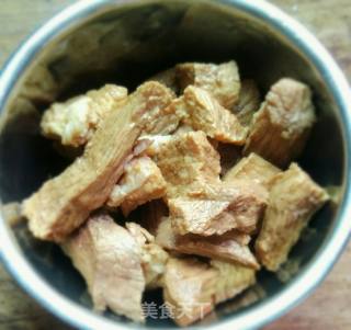 自制咸味肉松的做法步骤：1