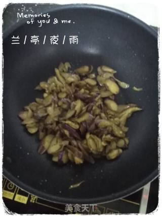 茄子素炒的做法步骤：6