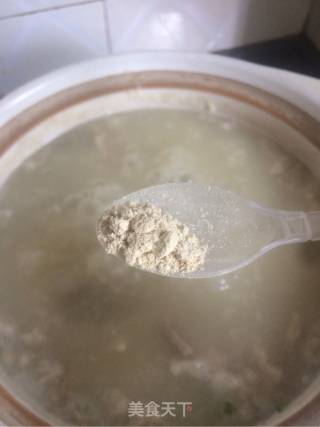 猪肝粉肠瘦肉粥的做法步骤：12