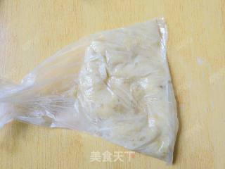 香蕉红枣核桃玛芬的做法步骤：2
