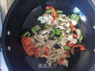爆炒肥肠的做法步骤：3