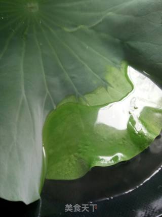 荷香粉蒸排骨的做法步骤：2
