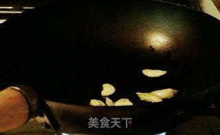 养生小炒杏仁荷兰豆的做法步骤：2