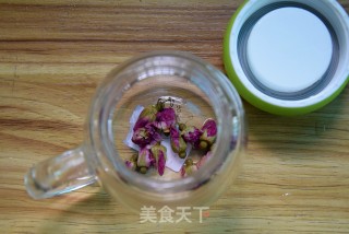 枸杞玫瑰花茶的做法步骤：2