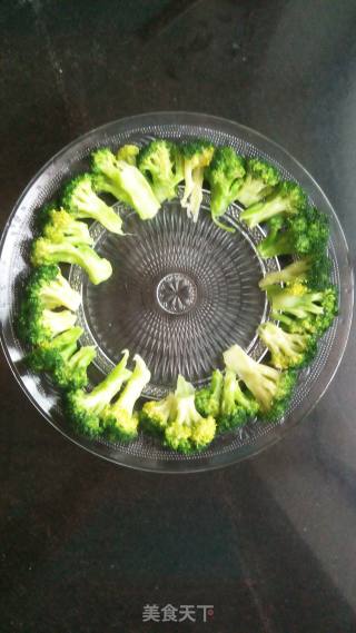 芙蓉西兰花的做法步骤：3