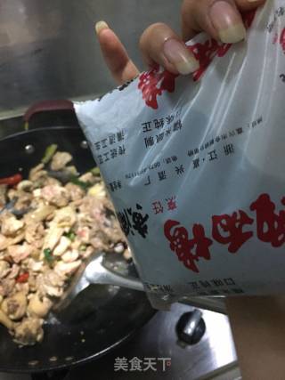 菠萝蜜核炖鸡的做法步骤：4