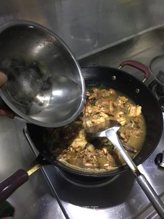 菠萝蜜核炖鸡的做法步骤：8