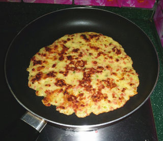 西瓜皮火腿鸡蛋饼的做法步骤：10