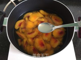 黄桃罐头的做法步骤：10