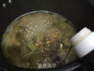 苦瓜焖黄豆的做法步骤：8