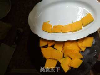 咸鱼蒸五花肉的做法步骤：1