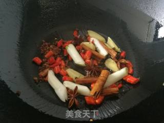 美容养颜 香辣猪手煲的做法步骤：4