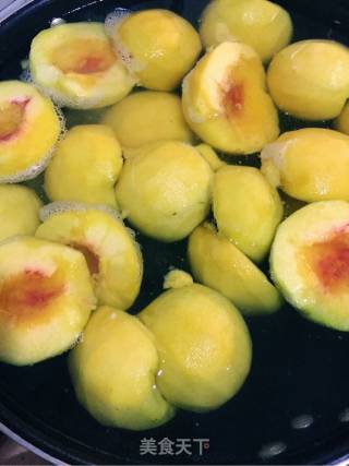 黄桃罐头的做法步骤：5