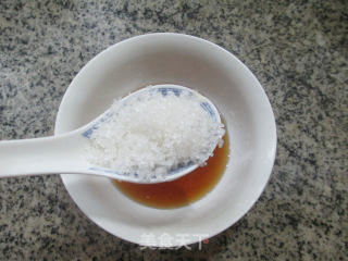 糖醋牛蛙的做法步骤：4