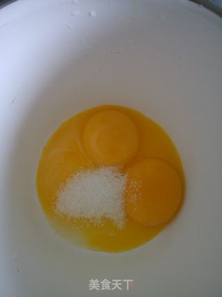 鲜花裸蛋糕的做法步骤：1