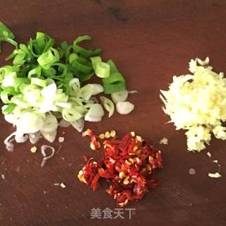 白菜粉丝炖豆腐的做法步骤：3